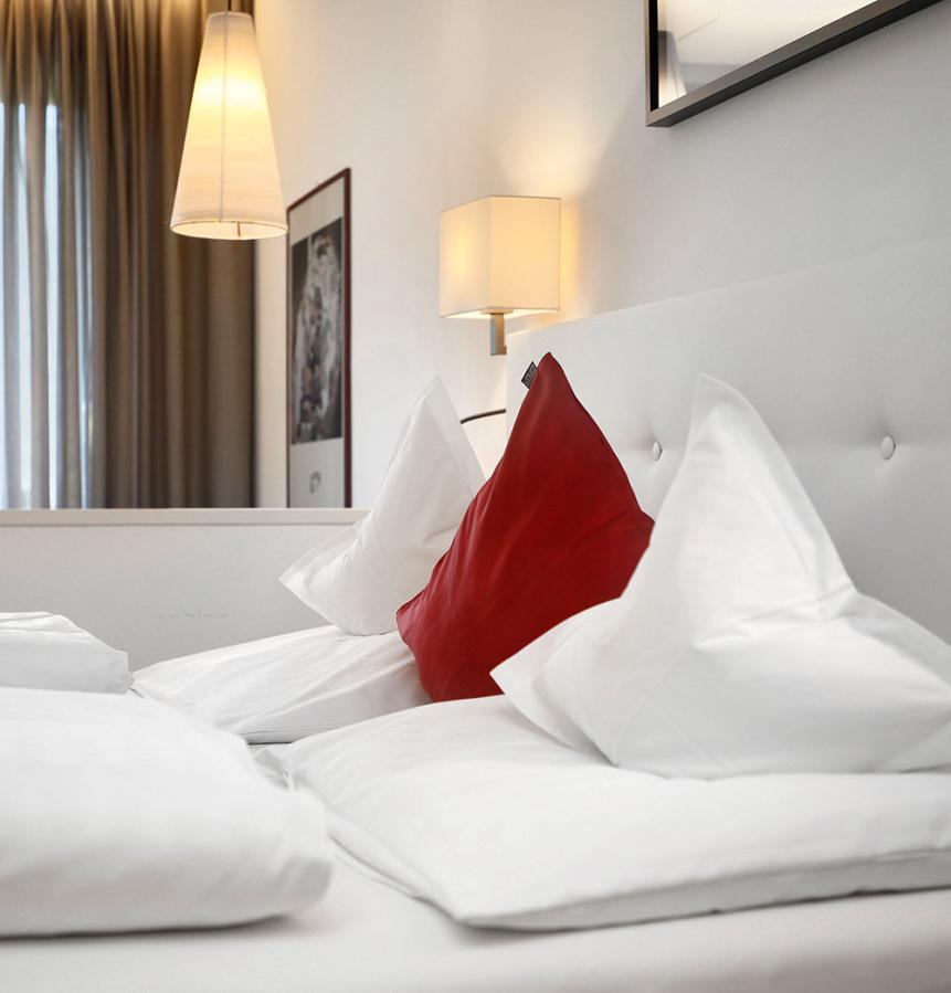 Kissen im Bett Kissen im Bett